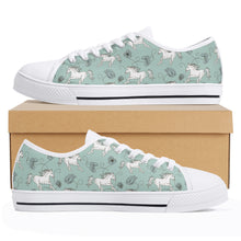 Horse Women's Low Top Canvas Shoes