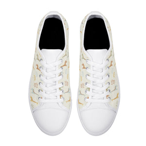 Giraffe Women's Low Top Canvas Shoes