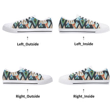 Peacock Women's Low Top Canvas Shoes