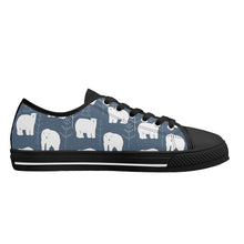 Polar Bear Women's Low Top Canvas Shoes