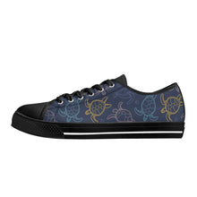 Turtle Women's Low Top Canvas Shoes